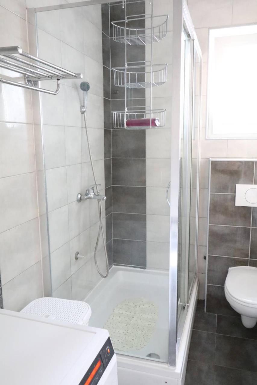 Apartman Lucija Kuca Za Odmor Vukovar Exteriör bild